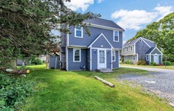 111 School Street, West Dennis, MA 02670