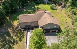 11 Mckinney Drive, Hudson, NH 03051