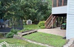1521 Lone Oak Circle, Fairfield, IA 52556
