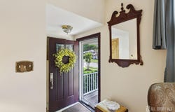 11 Beechwood Avenue, Metuchen, NJ 08840