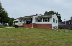 1 HOLDEN DRIVE, NEW CASTLE, DE 19720