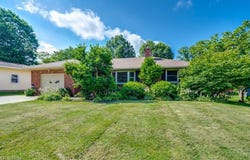 205 Longview Drive, Wadsworth, OH 44281