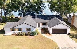 1441 Lakeside Drive, Grove, OK 74344