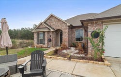 640 Statesman Drive, Byram, MS 39272