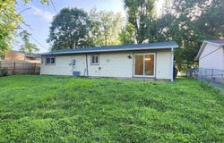 34 BUCKINGHAM Drive, Chatham, IL 62629