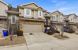 1050 Twilight Dr, NorthLiberty, IA 52317