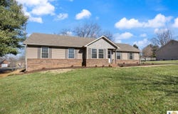 204 Pineview Loop, Columbia, KY 42728