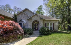 311 Tigitsi Way, Loudon, TN 37774