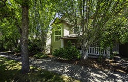 906 Mary Jane Avenue, Ashland, OR 97520