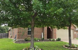1305 Hearthstone Drive, Burleson, TX 76028