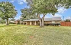 5102 Western Lane, Vernon, TX 76384