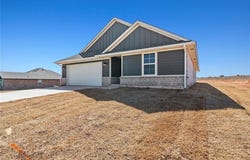 1935 Olive Avenue, Tuttle, OK 73089