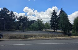 3805 CARNES RD, Roseburg, OR 97471