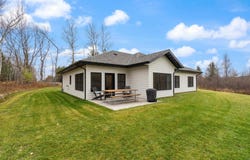 59 E Riverside Rd, Esko, MN 55733