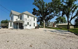 221 N Walnut, Perryville, MO 63775