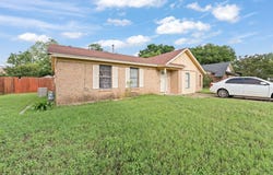 1601 Mcanear Street, Cleburne, TX 76033