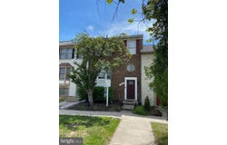 3919 EMBLEM COR, BOWIE, MD 20716