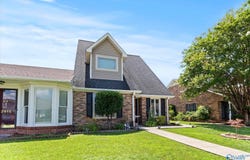 2413 Remington Circle SW, Decatur, AL 35601