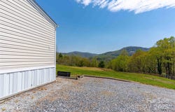 164 Baby Jane Lane, Hendersonville, NC 28792