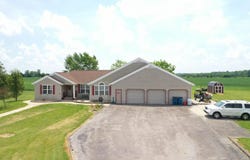 1247 W Division Road, Huntington, IN 46750