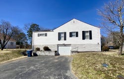 300 Sweetland Drive, Chattanooga, TN 37415