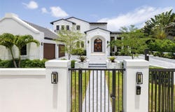 2321 N Bay Rd, Miami Beach, FL 33140