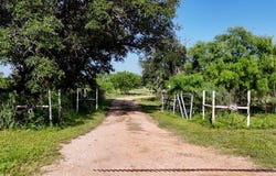 204 Lagitos Ln, Llano, TX 78643