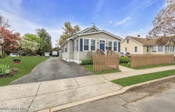 82 Hauser Avenue, Yardville, NJ 08620