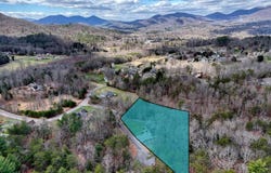 83 Nathans, Young Harris, GA 30582