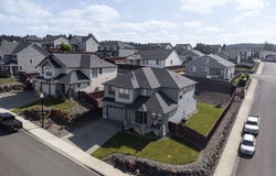 703 E TANOAK AVE, La Center, WA 98629