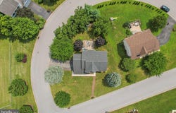2054 ASLAN DRIVE, YORK, PA 17404