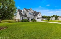 118 Bridgeport Drive, Sneads Ferry, NC 28460