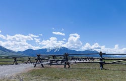 16 Wilson Road, Livingston, MT 59047