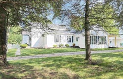 1213 Clinton Avenue, Saint Clair, MI 48079