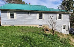 14 Getchell Street, Bath, ME 04530
