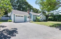 27 May St, Marblehead, MA 01945