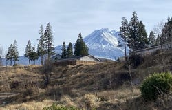 767 N Davis Ave, Weed, CA 96094