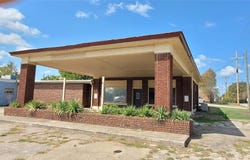 127 N 4th Street, Okemah, OK 74859
