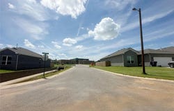 812 Winchester Circle, Jones, OK 73049