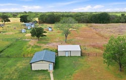 601 Lake By Dr, Kemp, TX 75143