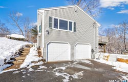 17 Stage Road, Brookfield, CT 06804