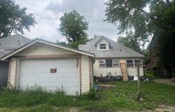 615 East St, Iola, KS 66749