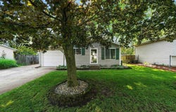 56718 Driftwood Drive, Elkhart, IN 46516-1438