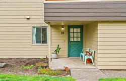 2727 GATEWAY ST, Springfield, OR 97477