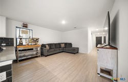 9101 Honey Mesquite, Seguin, TX 78155