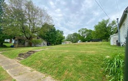 119 E 4th Avenue, Central City, KY 42330