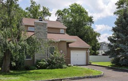 5 Oyster Creek Drive, Keyport, NJ 07735