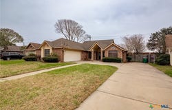 231 Brocton Street, Victoria, TX 77904