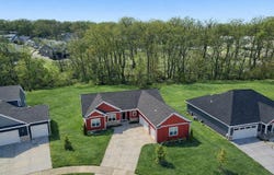 1256 Stanley Way, Verona, WI 53593