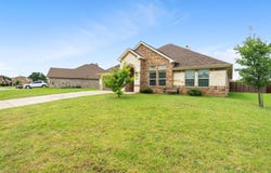 911 Elk Ridge Drive, Stephenville, TX 76401